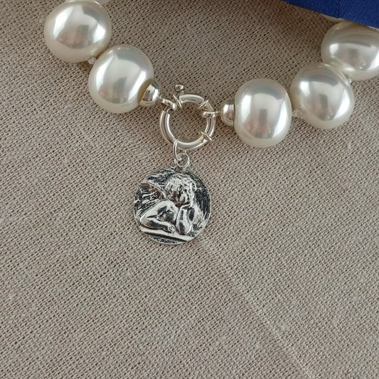 Collar Perlas Plata con Angelito Protector